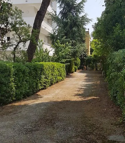 Апартаменты Family Appartments Orchidea Blu *