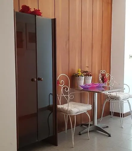 Family Appartments Orchidea Blu Римини